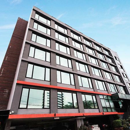 B2 Bangkok - Srinakarin Hotel Exterior photo